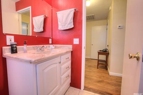 228 Trask Ln, Modesto, CA 95354 photo 9