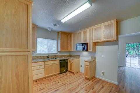 404 J St, Modesto, CA 95351 photo 12