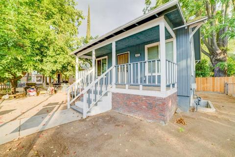 404 J St, Modesto, CA 95351 photo 2