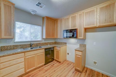 404 J St, Modesto, CA 95351 photo 14