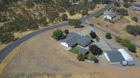 1531 Papoose Dr, Copperopolis, CA 95228 photo 2