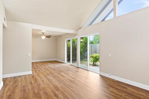 4752 Whitney Ave, Carmichael, CA 95608 photo 14
