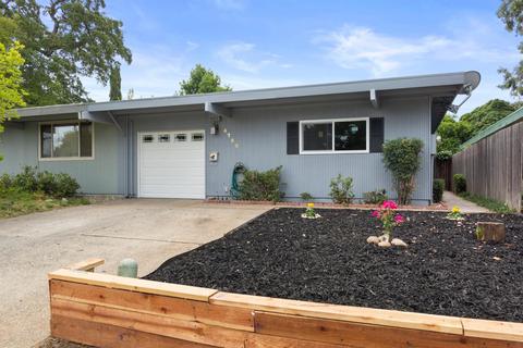 4752 Whitney Ave, Carmichael, CA 95608 photo 2