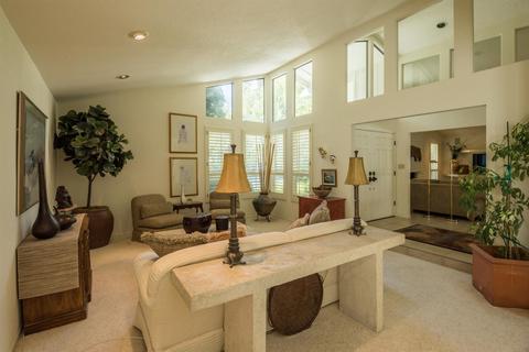 7008 Hillcrest Dr, Modesto, CA 95356 photo 5