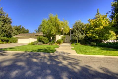 7008 Hillcrest Dr, Modesto, CA 95356 photo 1