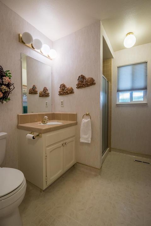 7008 Hillcrest Dr, Modesto, CA 95356 photo 25
