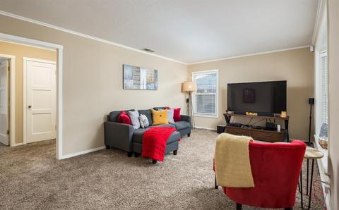 317 W 23rd St, Tracy, CA 95376 photo 4