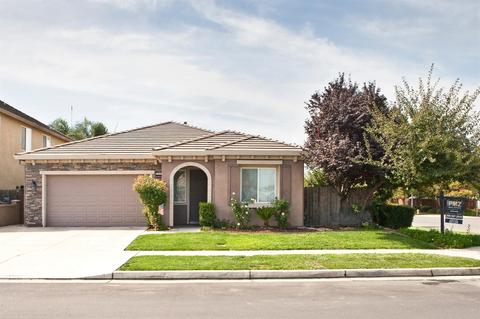 3225 Caden Dr, Modesto, CA 95355 photo 2