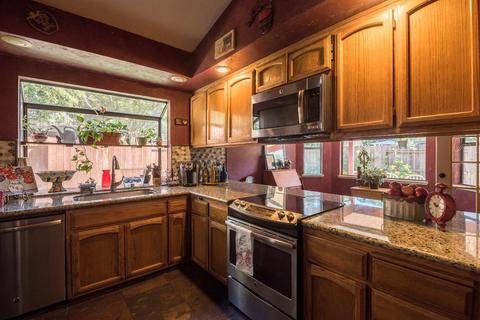 1012 Norwegian Ave, Modesto, CA 95350 photo 2