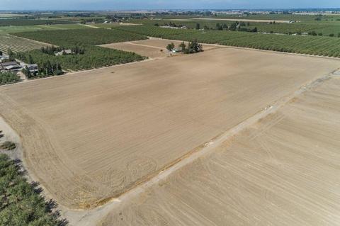 23250 Tinnin Rd, Manteca, CA 95337 photo 4