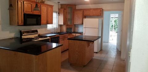 326 El Paso Ave, Modesto, CA 95351 photo 2