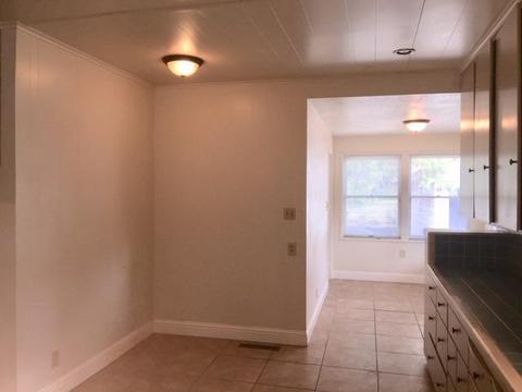 654 1st St, Escalon, CA 95320 photo 33
