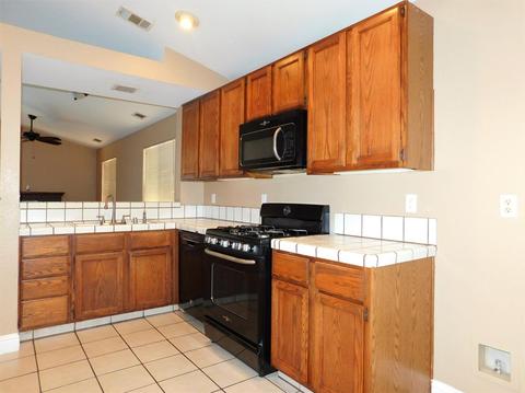 2125 Inglenook Dr, Modesto, CA 95358 photo 8