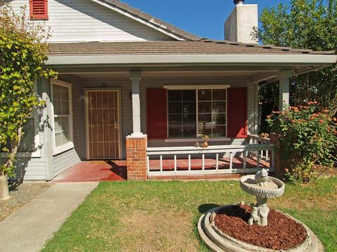 2221 Millcreek Dr, Modesto, CA 95351 photo 2