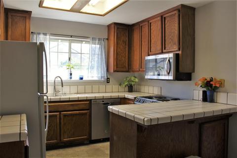 327 Century Blvd, Lodi, CA 95240 photo 3