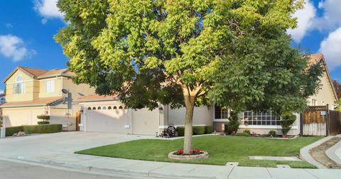 566 Whitney Ct, Tracy, CA 95377 photo 3