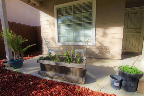1243 Moonlight Dr, Ceres, CA 95307 photo 4