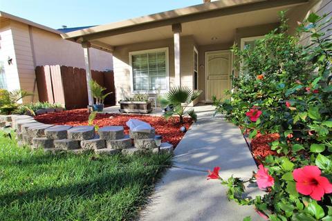 1243 Moonlight Dr, Ceres, CA 95307 photo 2