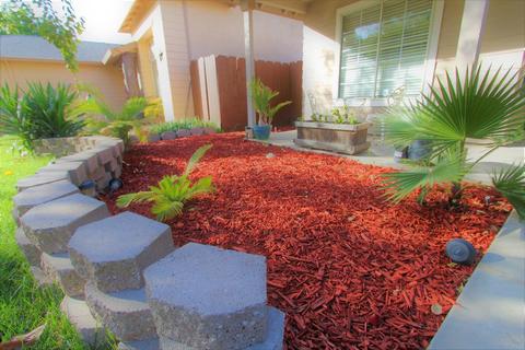 1243 Moonlight Dr, Ceres, CA 95307 photo 3