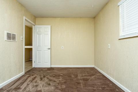 1406 Mount Vernon Dr, Modesto, CA 95350 photo 10