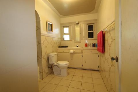 428 Laurel, Modesto, CA 95351 photo 7
