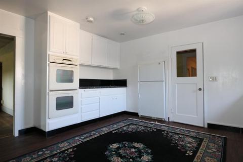 428 Laurel, Modesto, CA 95351 photo 4