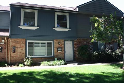 5215 Gibbons Dr, Carmichael, CA 95608 photo 1