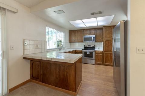 205 Wiley Ct, Turlock, CA 95382 photo 10