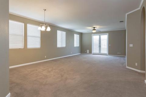 7284 Eagle Ct, Winton, CA 95388 photo 4