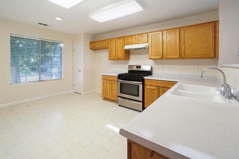 404 Eider Dr, Patterson, CA 95363 photo 3