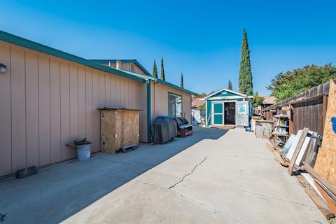641 Periwinkle Dr, Patterson, CA 95363 photo 19