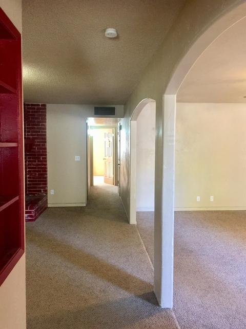 812 Pine Tree Ln, Modesto, CA 95351 photo 2