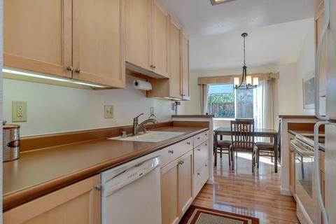 3010 Woods Cir, Davis, CA 95616 photo 10