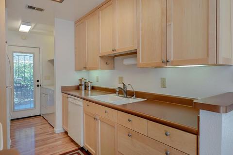 3010 Woods Cir, Davis, CA 95616 photo 9