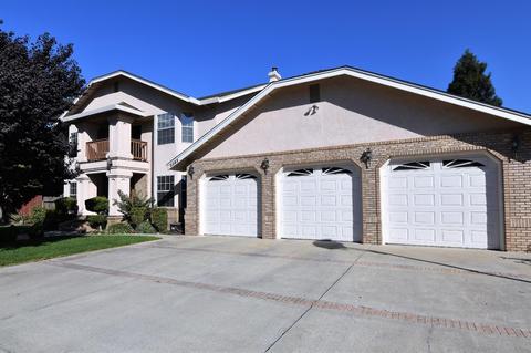 2565 Raleigh Ct, Turlock, CA 95382 photo 2