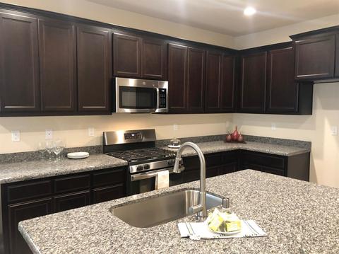 3852 Lookout Dr, Modesto, CA 95355 photo 3