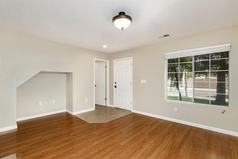 850 Weeping Willow Ln, Tracy, CA 95376 photo 5