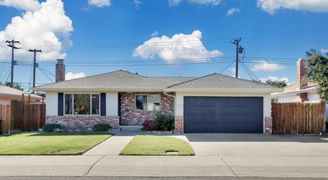2114 W Pine St, Lodi, CA 95242 photo 3
