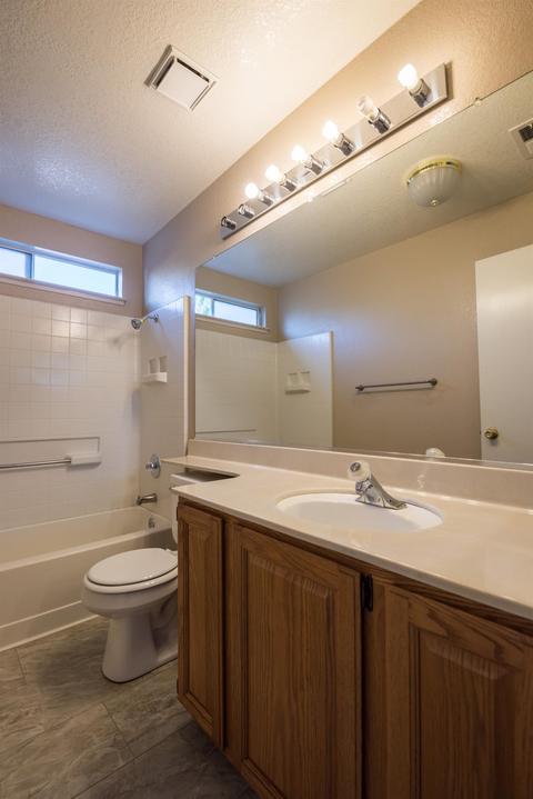 14051 Jasper St, Lathrop, CA 95330 photo 32