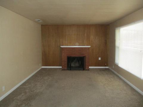 1402 Joni Ave, Modesto, CA 95350 photo 2