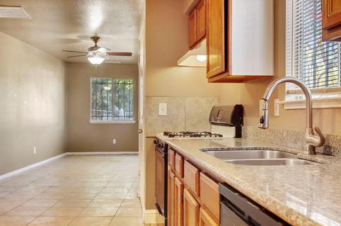 2266 E Taylor St, Stockton, CA 95205 photo 7