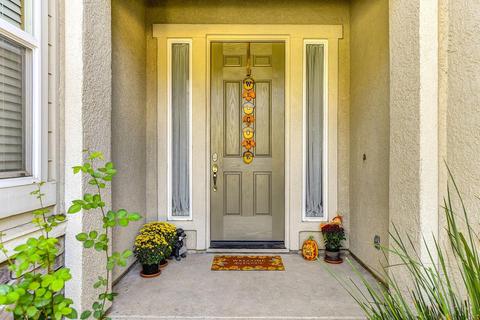 1087 Limestone Dr, Folsom, CA 95630 photo 2