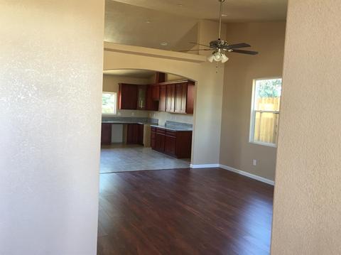 1225 Main St, Modesto, CA 95351 photo 2