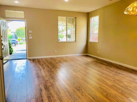 1883 Rochester St, Tracy, CA 95377 photo 4