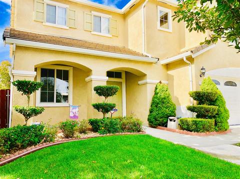 1883 Rochester St, Tracy, CA 95377 photo 2