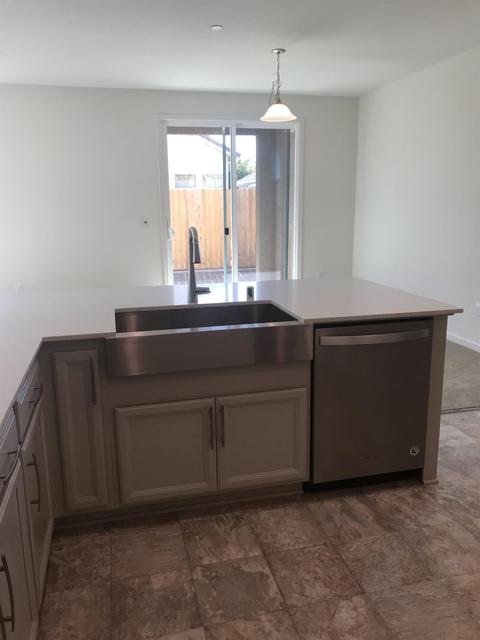 816 Starke Dr, Ceres, CA 95307 photo 5