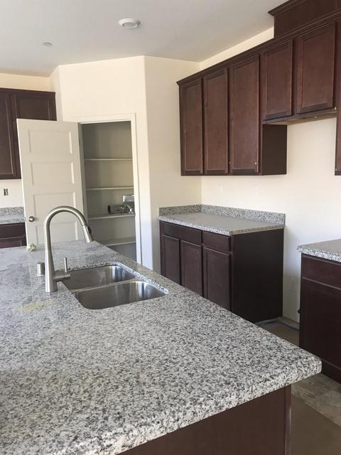 768 Starke Dr, Ceres, CA 95307 photo 2