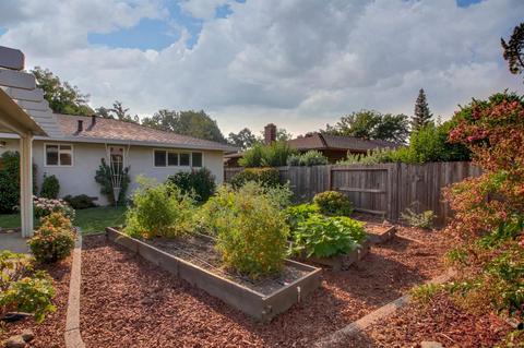 4731 Rustic Oak Way, Carmichael, CA 95608 photo 2