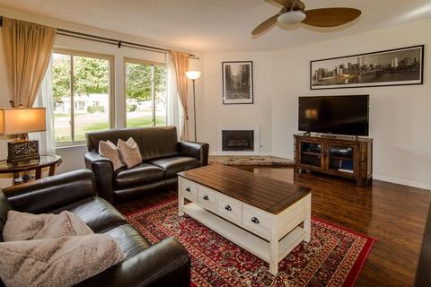 5042 Glide Dr #11, Davis, CA 95618 photo 1