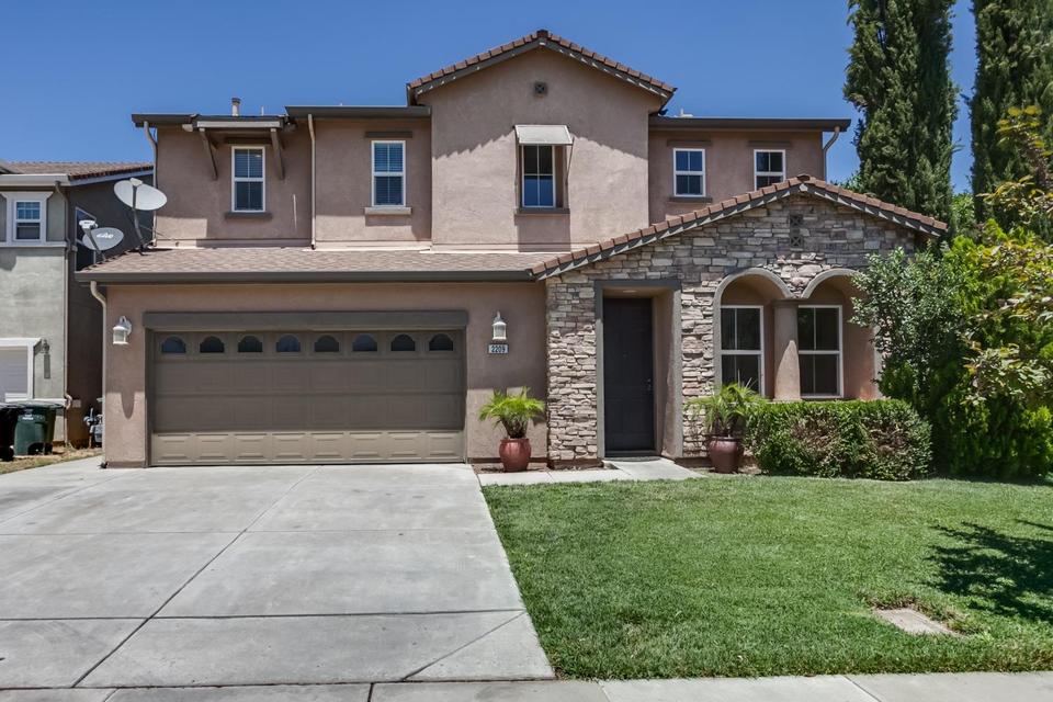 2209 Cimarron Hills Dr, Modesto, CA 95355 1 photo Movoto